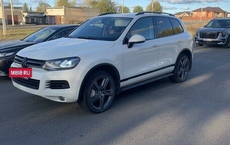 Volkswagen Touareg III, 2011 год, 2 350 000 рублей, 11 фотография