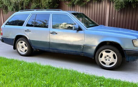 Mercedes-Benz E-Класс, 1992 год, 350 000 рублей, 4 фотография