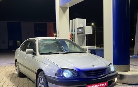 Toyota Avensis III рестайлинг, 2000 год, 350 000 рублей, 1 фотография