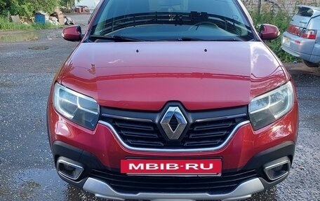 Renault Logan II, 2019 год, 980 000 рублей, 6 фотография