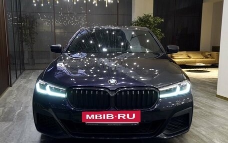 BMW 5 серия, 2021 год, 5 500 000 рублей, 3 фотография