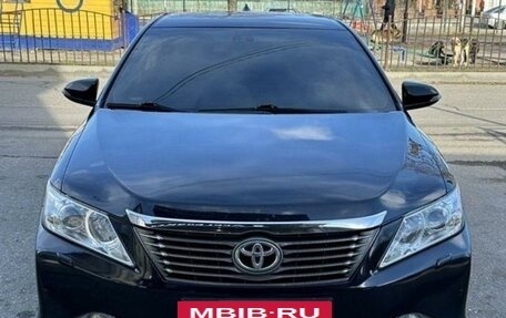 Toyota Camry, 2014 год, 2 000 000 рублей, 2 фотография