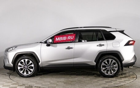 Toyota RAV4, 2019 год, 3 397 669 рублей, 8 фотография