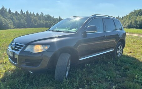 Volkswagen Touareg III, 2009 год, 1 420 000 рублей, 2 фотография