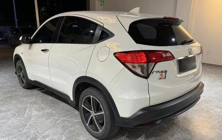 Honda Vezel, 2020 год, 1 710 000 рублей, 5 фотография