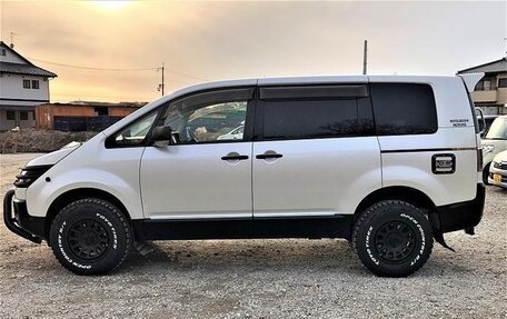 Mitsubishi Delica D:5 I, 2018 год, 1 744 000 рублей, 2 фотография