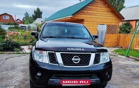 Nissan Navara (Frontier), 2010 год, 1 980 000 рублей, 7 фотография