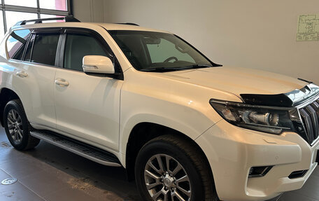 Toyota Land Cruiser Prado 150 рестайлинг 2, 2018 год, 4 750 000 рублей, 3 фотография