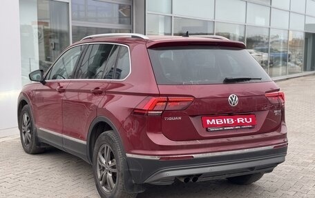 Volkswagen Tiguan II, 2018 год, 2 800 000 рублей, 13 фотография