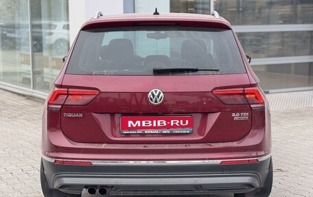 Volkswagen Tiguan II, 2018 год, 2 800 000 рублей, 14 фотография