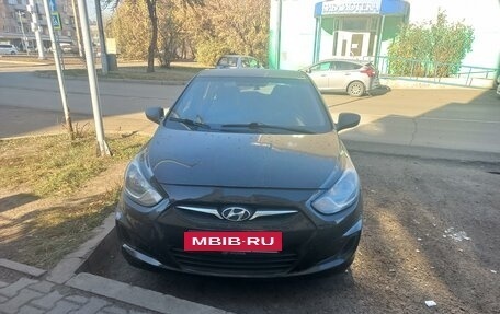 Hyundai Solaris II рестайлинг, 2013 год, 880 000 рублей, 13 фотография