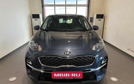 KIA Sportage IV рестайлинг, 2020 год, 2 650 000 рублей, 2 фотография