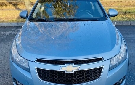 Chevrolet Cruze II, 2010 год, 780 000 рублей, 2 фотография