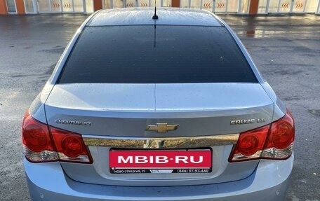 Chevrolet Cruze II, 2010 год, 780 000 рублей, 5 фотография