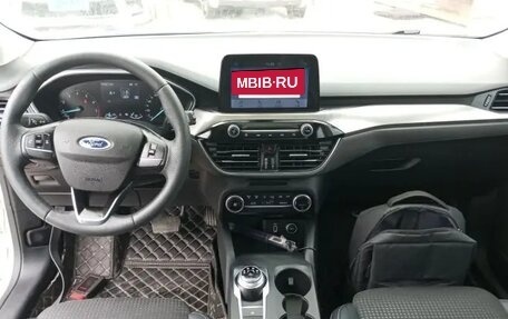 Ford Focus IV, 2020 год, 1 290 000 рублей, 10 фотография