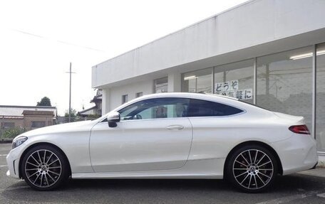 Mercedes-Benz C-Класс, 2019 год, 2 500 000 рублей, 4 фотография