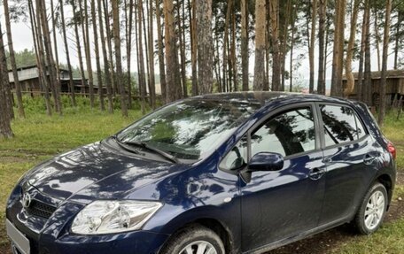 Toyota Auris II, 2008 год, 700 000 рублей, 1 фотография