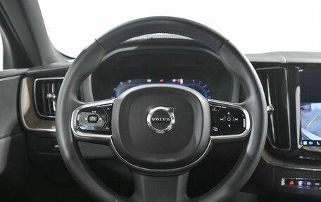 Volvo XC60 II, 2023 год, 5 999 000 рублей, 10 фотография