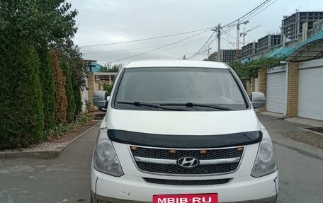 Hyundai Grand Starex Grand Starex I рестайлинг 2, 2011 год, 1 400 000 рублей, 2 фотография