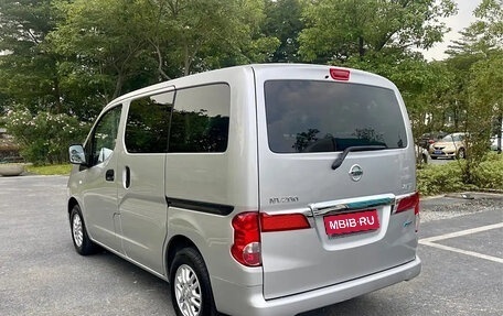 Nissan NV200, 2017 год, 1 820 000 рублей, 6 фотография