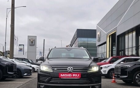 Volkswagen Touareg III, 2017 год, 3 799 000 рублей, 2 фотография