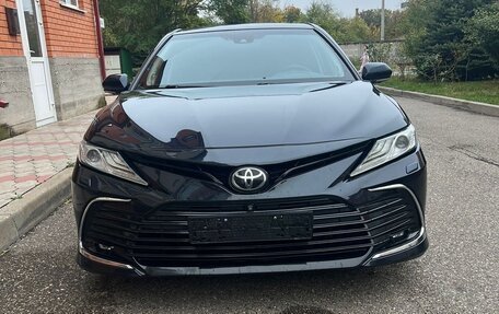 Toyota Camry, 2018 год, 2 800 000 рублей, 1 фотография