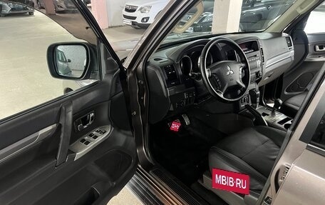 Mitsubishi Pajero IV, 2014 год, 2 525 000 рублей, 9 фотография