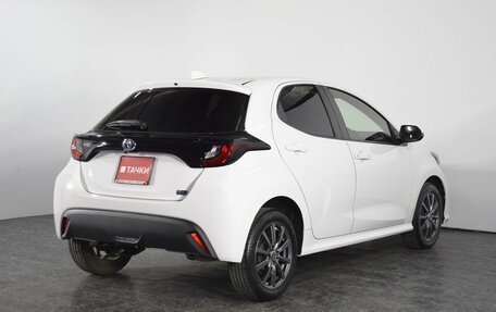 Toyota Yaris, 2020 год, 1 735 000 рублей, 2 фотография