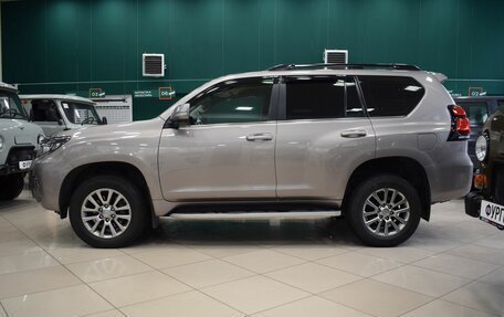 Toyota Land Cruiser Prado 150 рестайлинг 2, 2020 год, 5 700 000 рублей, 8 фотография