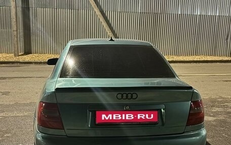 Audi A4, 1998 год, 330 000 рублей, 4 фотография