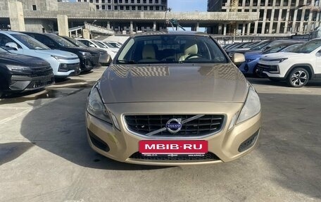 Volvo S60 III, 2012 год, 1 075 000 рублей, 2 фотография