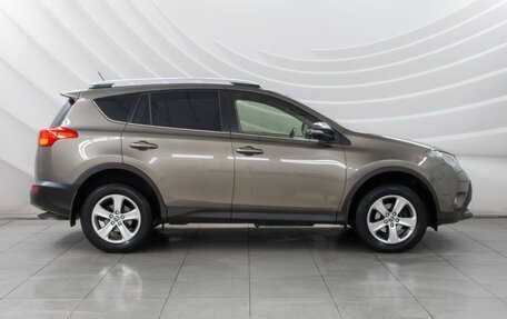 Toyota RAV4, 2015 год, 2 538 000 рублей, 8 фотография