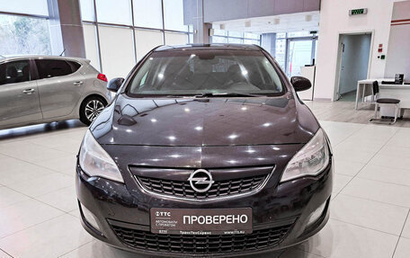 Opel Astra J, 2011 год, 714 000 рублей, 2 фотография