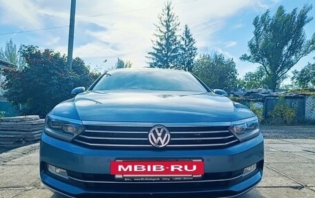 Volkswagen Passat B8 рестайлинг, 2015 год, 2 700 000 рублей, 2 фотография