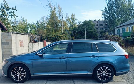 Volkswagen Passat B8 рестайлинг, 2015 год, 2 700 000 рублей, 20 фотография