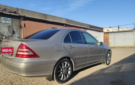 Mercedes-Benz C-Класс, 2006 год, 630 000 рублей, 5 фотография