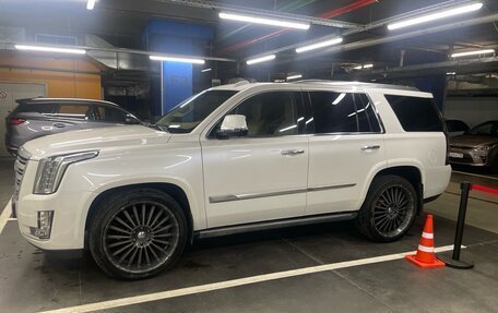 Cadillac Escalade IV, 2016 год, 4 500 000 рублей, 2 фотография