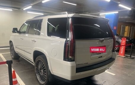 Cadillac Escalade IV, 2016 год, 4 500 000 рублей, 3 фотография