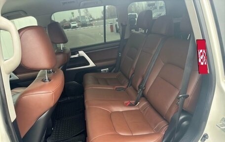 Toyota Land Cruiser 200, 2017 год, 6 600 000 рублей, 19 фотография