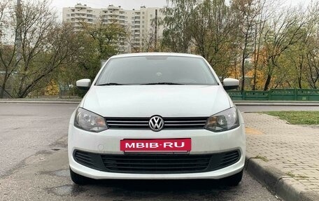 Volkswagen Polo VI (EU Market), 2014 год, 890 000 рублей, 2 фотография