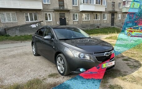 Chevrolet Cruze II, 2011 год, 800 000 рублей, 4 фотография