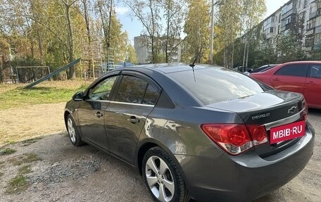 Chevrolet Cruze II, 2011 год, 800 000 рублей, 6 фотография