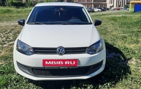 Volkswagen Polo VI (EU Market), 2013 год, 920 000 рублей, 2 фотография