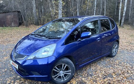 Honda Fit III, 2008 год, 790 000 рублей, 2 фотография