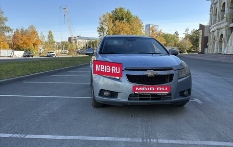 Chevrolet Cruze II, 2011 год, 950 000 рублей, 2 фотография