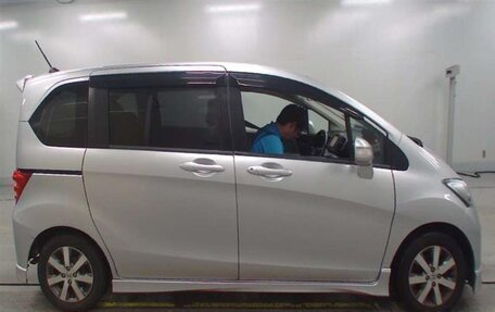 Honda Freed I, 2009 год, 780 000 рублей, 29 фотография