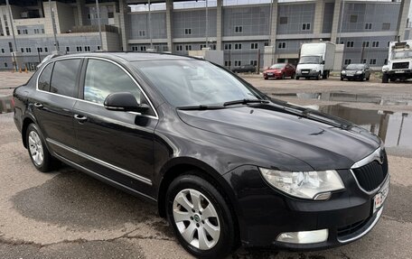 Skoda Superb III рестайлинг, 2012 год, 750 000 рублей, 3 фотография