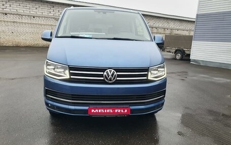 Volkswagen Multivan T6 рестайлинг, 2015 год, 4 800 000 рублей, 1 фотография