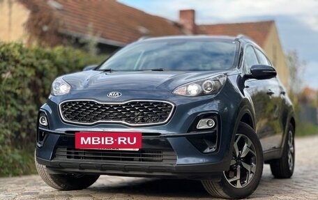 KIA Sportage IV рестайлинг, 2020 год, 2 025 555 рублей, 2 фотография