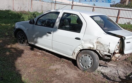 Renault Logan I, 2012 год, 190 000 рублей, 2 фотография